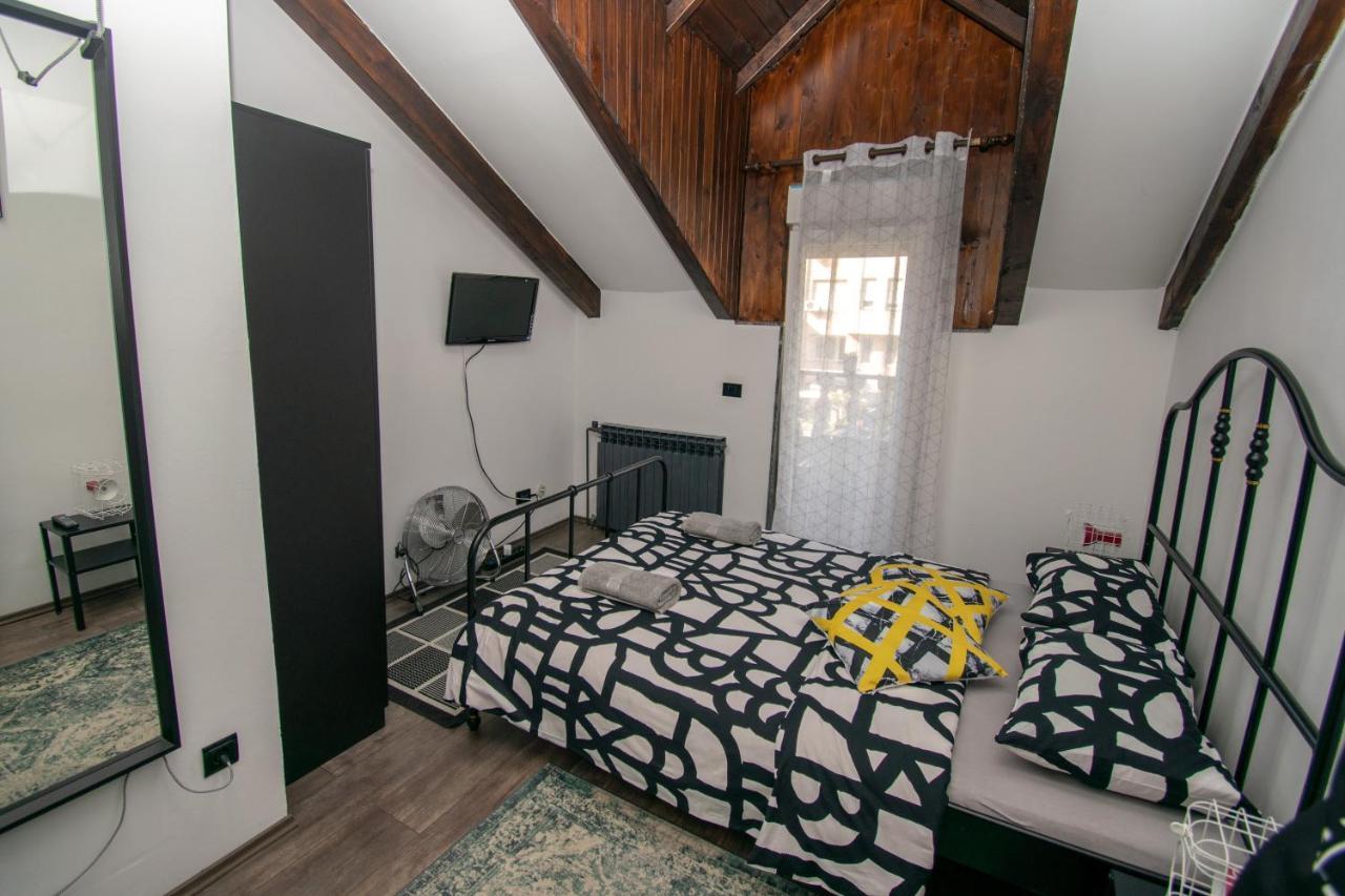 Апартаменты Studio Apartman Dalia Загреб Экстерьер фото